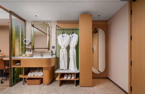Guandu Hotel | Hilton Garden Inn Kunming Railway Station South