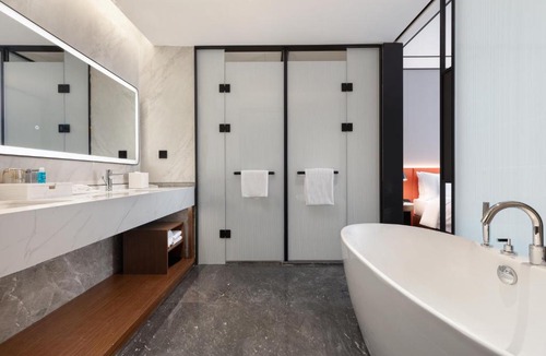 Luolong Hotel | Hilton Garden Inn Luoyang Kaiyuan Avenue