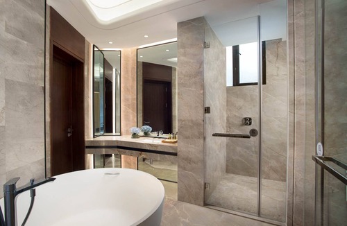 Lushui County Hotel | Hilton Garden Inn Nujiang