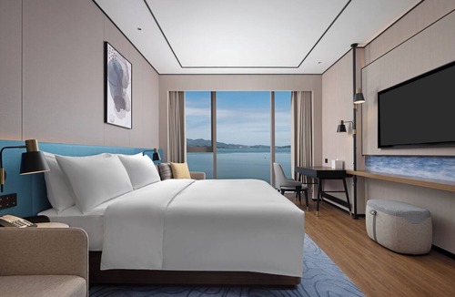 Chengqu District Hotel | Hilton Garden Inn Shanwei Haibin Boulevard