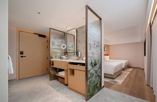 Luohu Hotel | Hilton Garden Inn Shenzhen Luohu Port