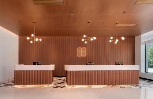 Hejing County Hotel | Hilton Garden Inn Yanqi Downtown