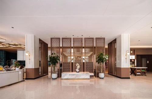 Hejing County Hotel | Hilton Garden Inn Yanqi Downtown