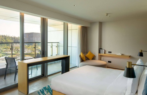 Tanweijiao Hotel | Hilton Garden Inn Zhuhai Hengqin Sumlodol Park