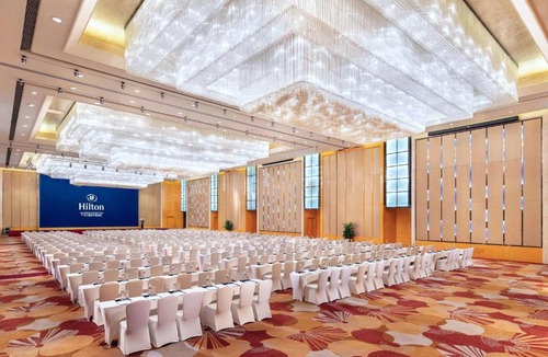 Baiyun Hotel | Hilton Guangzhou Baiyun