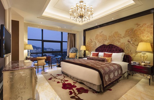 Baiyun Hotel | Hilton Guangzhou Baiyun