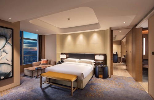Shizhong Hotel | Hilton Jinan South Hotel & Residences