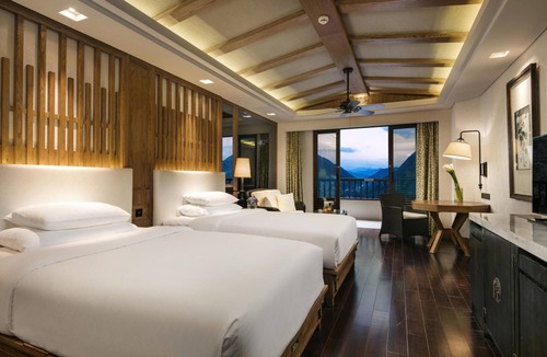 Baxiandong Resort | Hilton Sanqingshan Resort