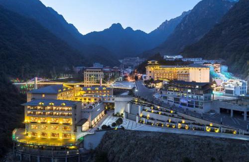 Baxiandong Resort | Hilton Sanqingshan Resort
