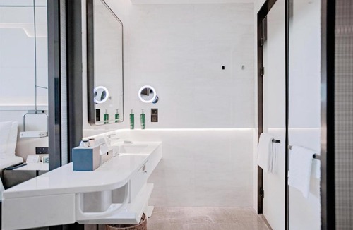 Changning Hotel | Hilton Shanghai Hongqiao International Airport