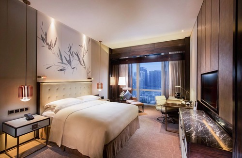 Futian CBD Hotel | Hilton Shenzhen Futian