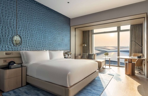 Shajing Hotel | Hilton Shenzhen World Exhibition & Convention Center