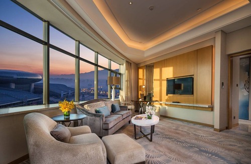 Urumqi Hotel | Hilton Urumqi