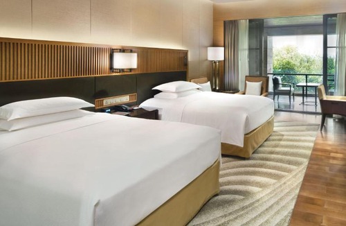 Hongshan Hotel | Hilton Wuhan Optics Valley