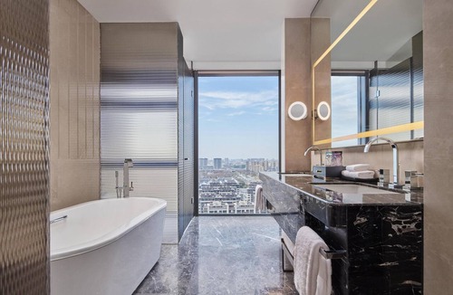 Yandu District Hotel | Hilton Yancheng