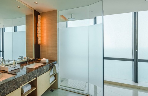 Zhifu Hotel | Hilton Yantai