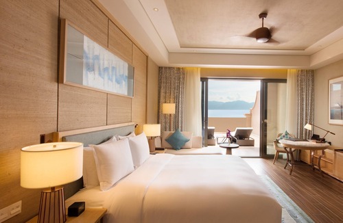 Chengjiang County Resort | Hilton Yuxi Fuxian Lake