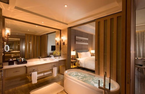 Chengjiang County Resort | Hilton Yuxi Fuxian Lake