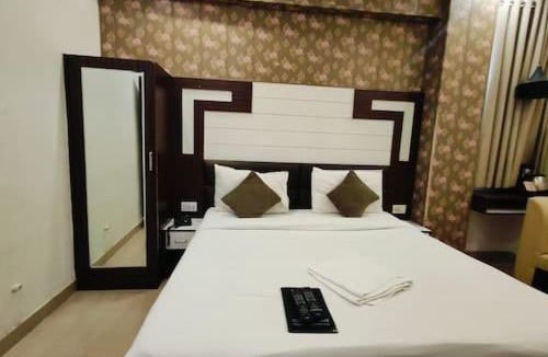 Indira Nagar Hotel | Hind palace