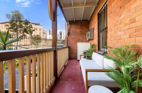 Millers Point Apartment | Historic Millers Point Stay 2BR Near Barangaroo
