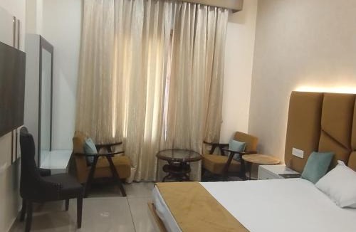 Hapur Hotel | Hitkari Palace Restaurant & Banquet