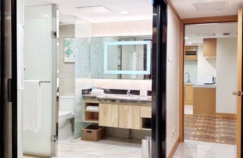 Haidian Hotel | Holiday Inn Beijing Chang An West by IHG