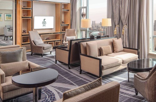 Jinjiang Hotel | Holiday Inn Chengdu Oriental Plaza by IHG