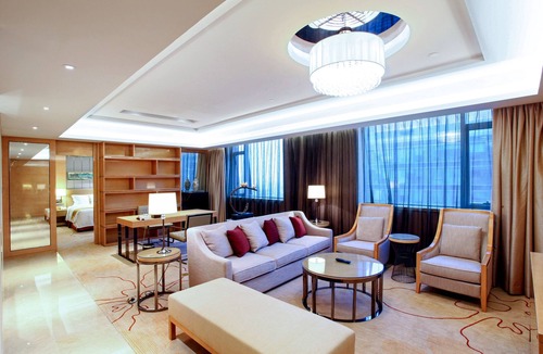 Jinjiang Hotel | Holiday Inn Chengdu Oriental Plaza by IHG
