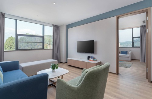 Bazhou Hotel | Holiday Inn Express Bazhong Center by IHG