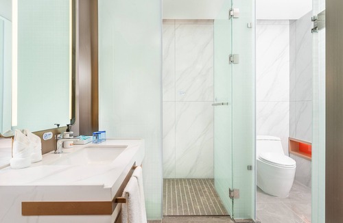 Bazhou Hotel | Holiday Inn Express Bazhong Center by IHG