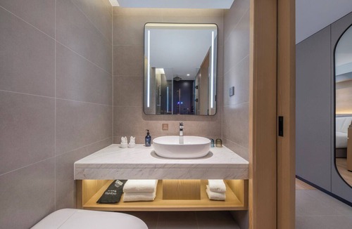 Haidian Hotel | Holiday Inn Express Beijing Haidian Suzhouqiao by IHG