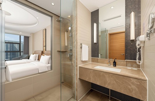 Wangjing Hotel | Holiday Inn Express Beijing Wangjing Center by IHG