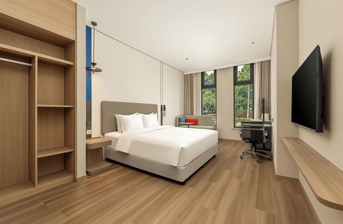 Chaoyang Hotel | Holiday Inn Express Beijing Airport Zone by IHG