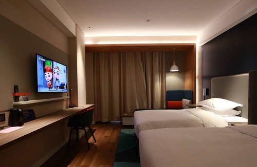 Qiaocheng Qu Hotel | Holiday Inn Express Bozhou City Center, an IHG Hotel