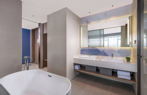 Changzhou Hotel | Holiday Inn Express Changzhou Henglin by IHG