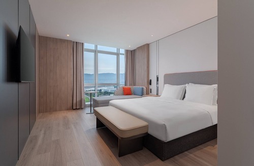 Chongqing Hotel | Holiday Inn Express Chongqing Liangjiang Yufu by IHG