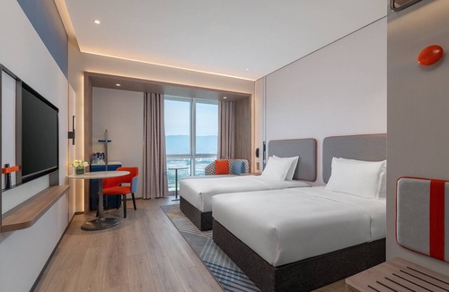 Chongqing Hotel | Holiday Inn Express Chongqing Liangjiang Yufu by IHG