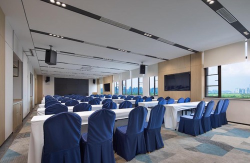 Yue Lu Hotel | Holiday Inn Express Changsha University Tech City by IHG