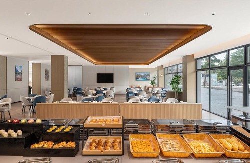 Changbai Mountain North Slope Hotel | Holiday Inn Express Changbaishan Beauty Pine by IHG