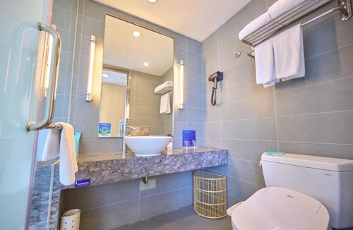 Tianning Hotel | Holiday Inn Express Changzhou Lanling by IHG