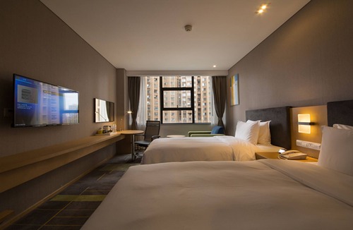 Shuangliu District Hotel | Holiday Inn Express Chengdu Airport Zone by IHG