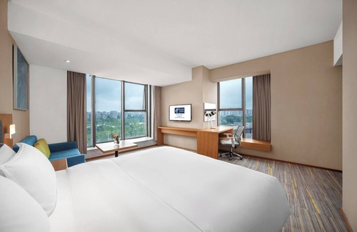 Shuangliu District Hotel | Holiday Inn Express Chengdu Airport Zone by IHG
