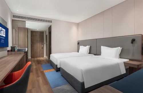 Chengdu Hotel | Holiday Inn Express Chengdu Pidu by IHG