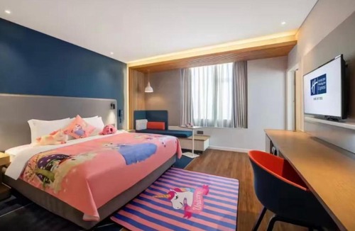 Jinniu Hotel | Holiday Inn Express Chengdu North Railway Station by IHG
