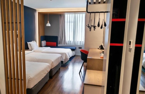 Jinniu Hotel | Holiday Inn Express Chengdu North Railway Station by IHG