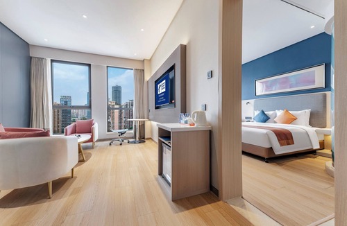 Yuzhong Qu Hotel | Holiday Inn Express Chongqing Guanyinqiao by IHG