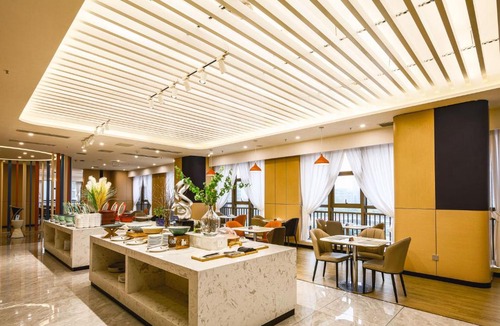 Yuzhong Qu Hotel | Holiday Inn Express Chongqing Guanyinqiao by IHG