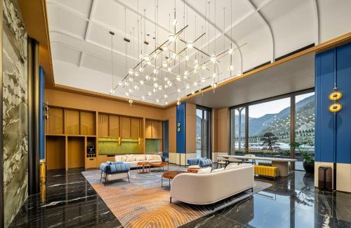 Ganzi County Hotel | Holiday Inn Express Luding by IHG
