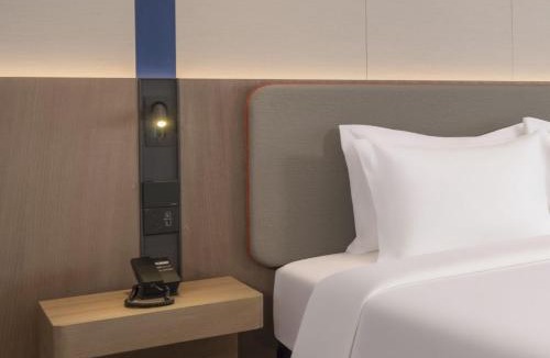 Wensu County Hotel | Holiday Inn Express Aksu by IHG