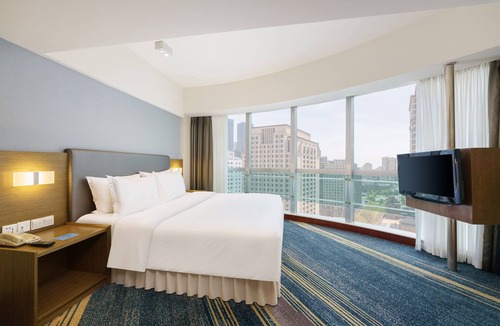 Dalian City Center Hotel | Holiday Inn Express Dalian City Centre by IHG